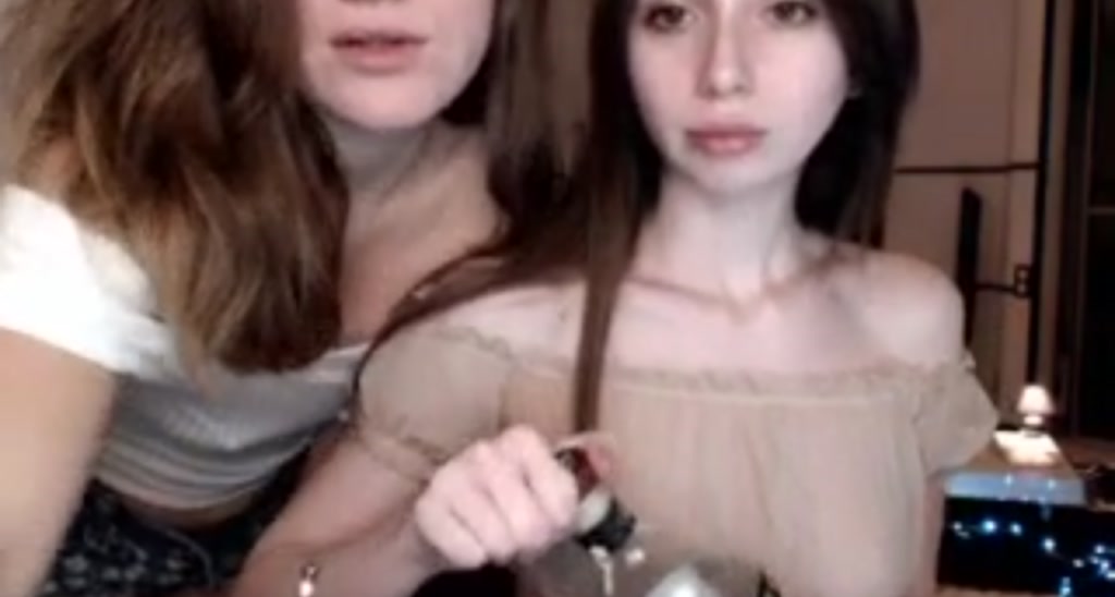PetiteMolly video thumbnail