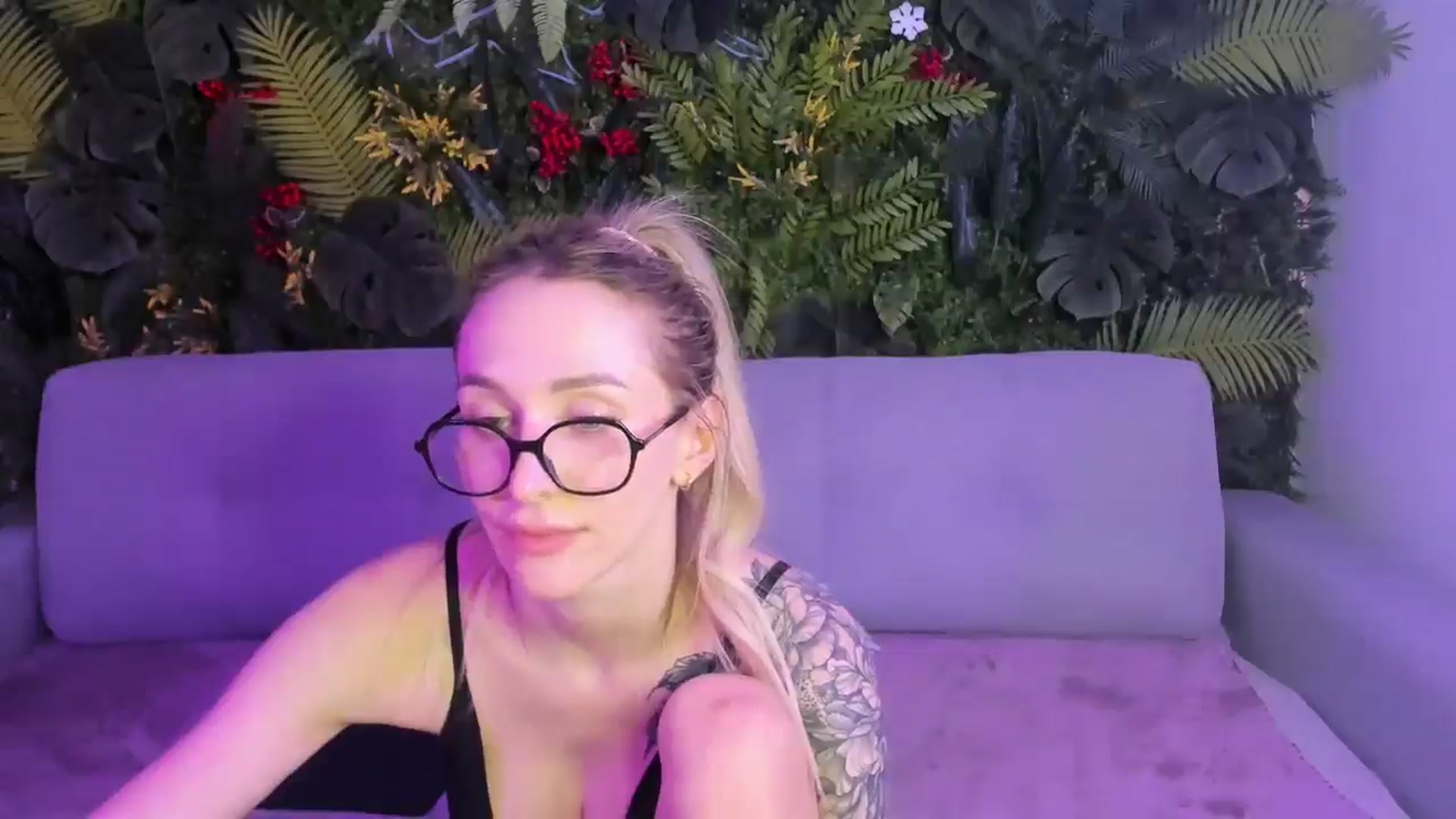 Horny_Blond video thumbnail