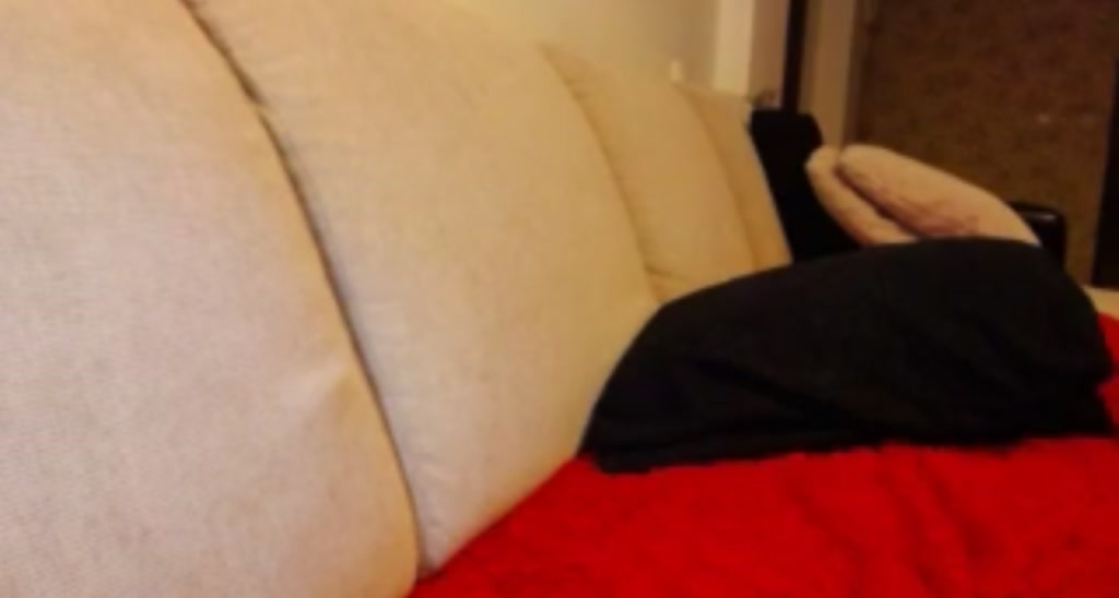SweetSarra video thumbnail