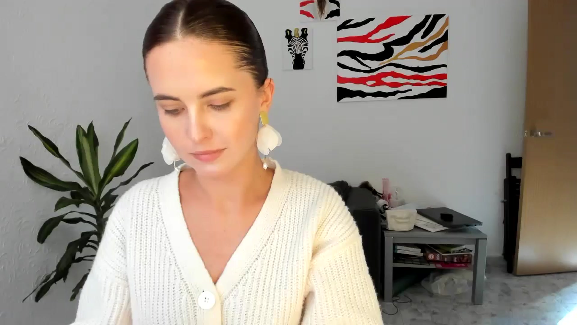 AhahaGirl video thumbnail