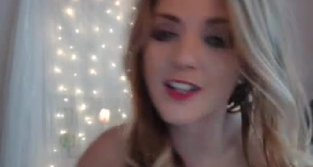 Charli_Snow video thumbnail