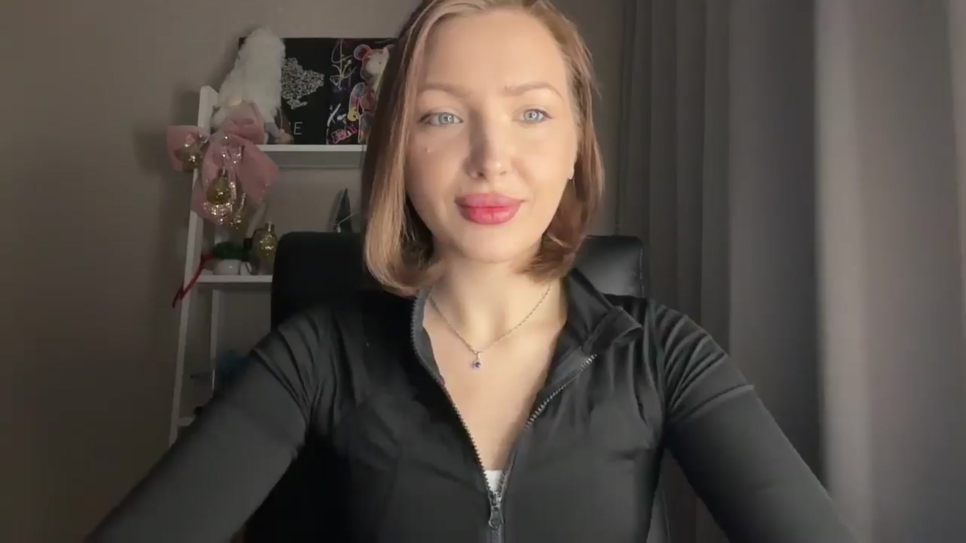 Di_Pearl video thumbnail