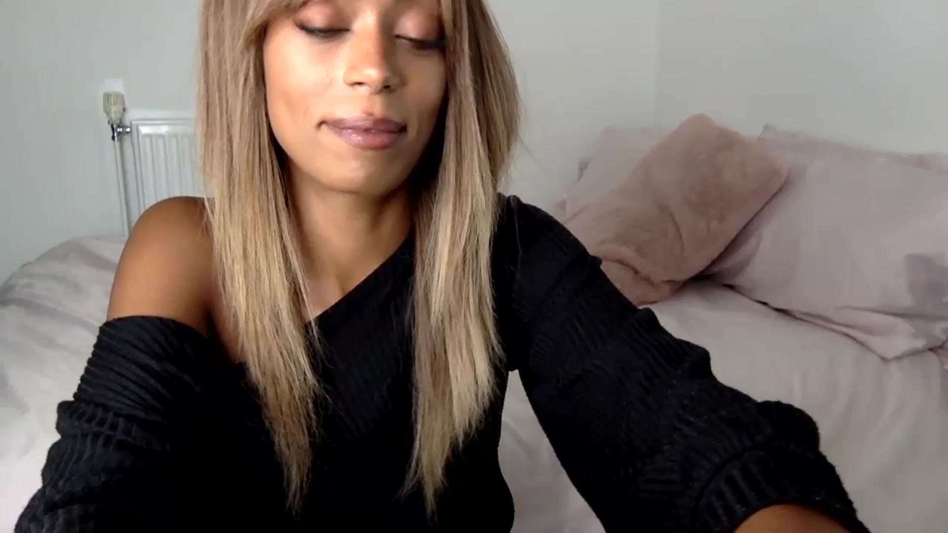 MissLuna22 video thumbnail