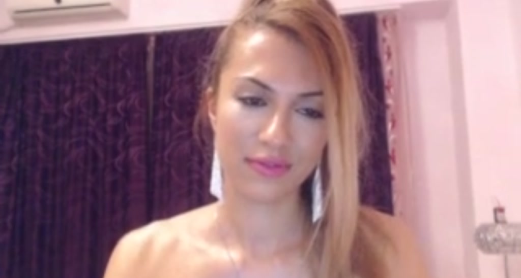 GoldBrunette video thumbnail