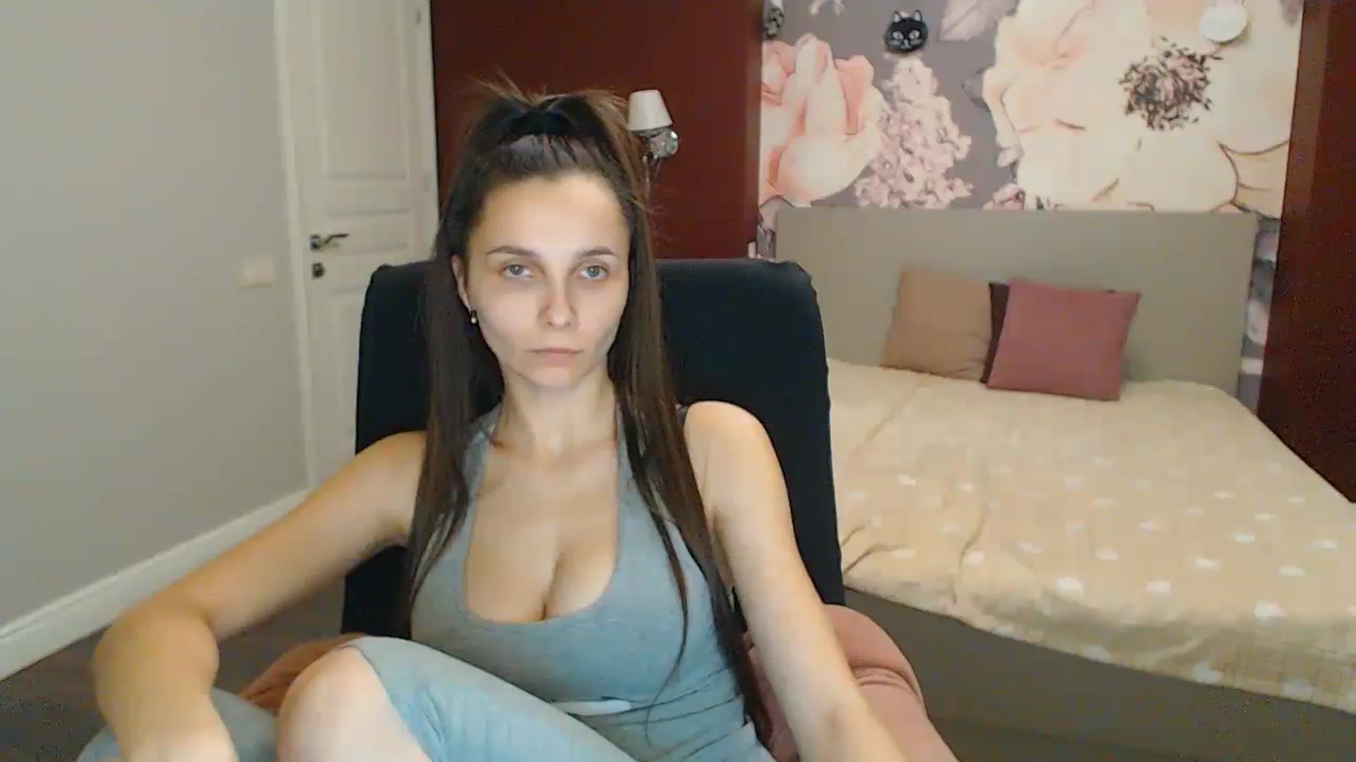 Karina_Mils video thumbnail