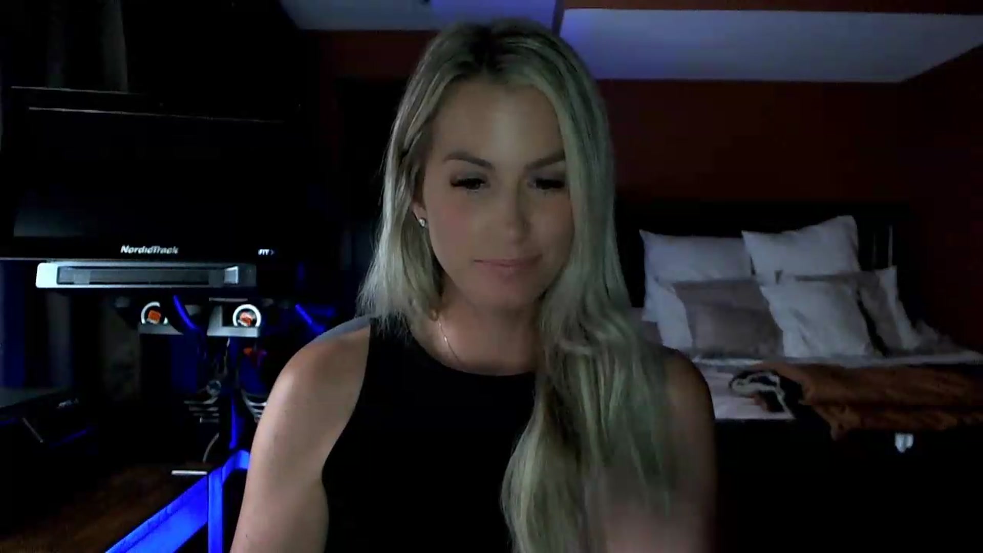 Cora9 video thumbnail