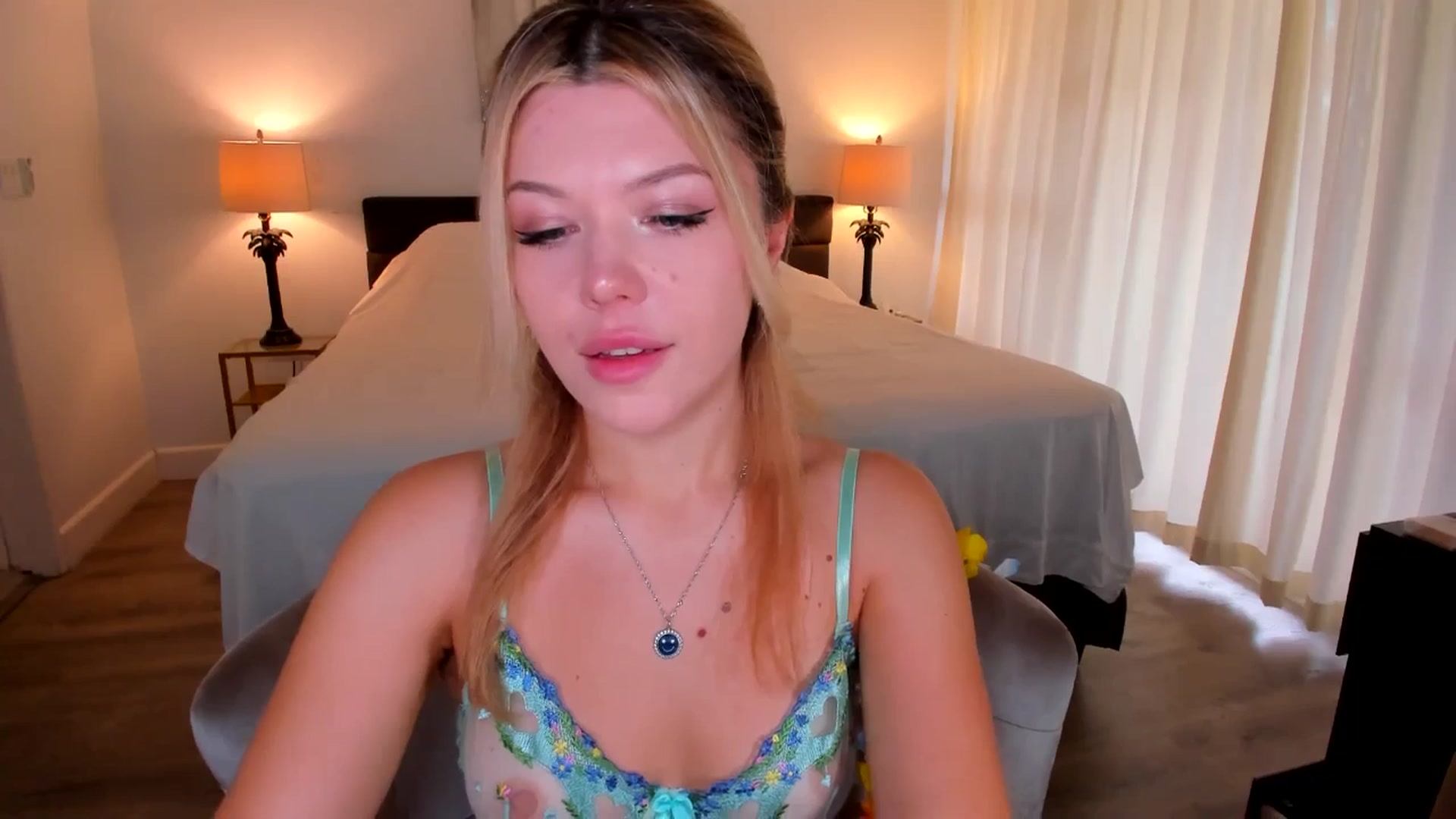Just_Vi video thumbnail