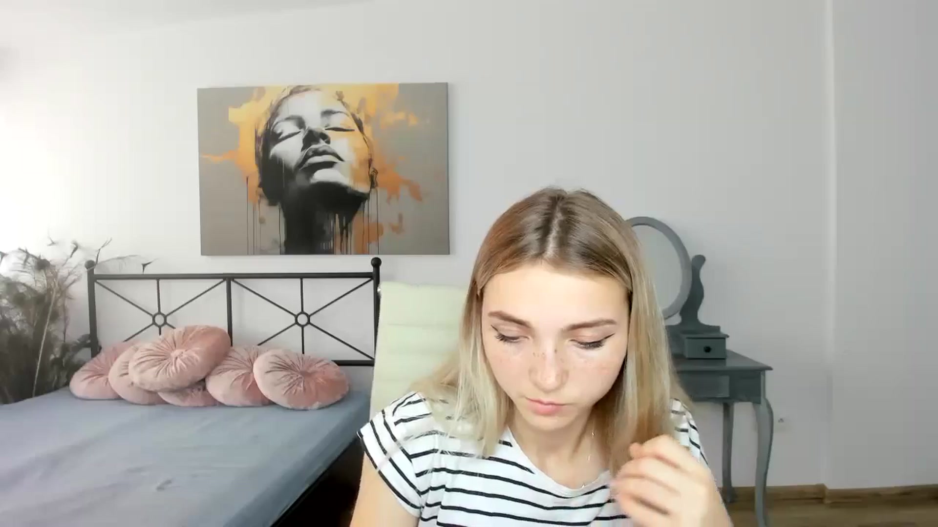 Daisyy video thumbnail