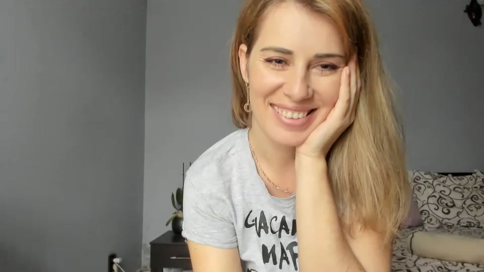 PrettyWomen31 video thumbnail