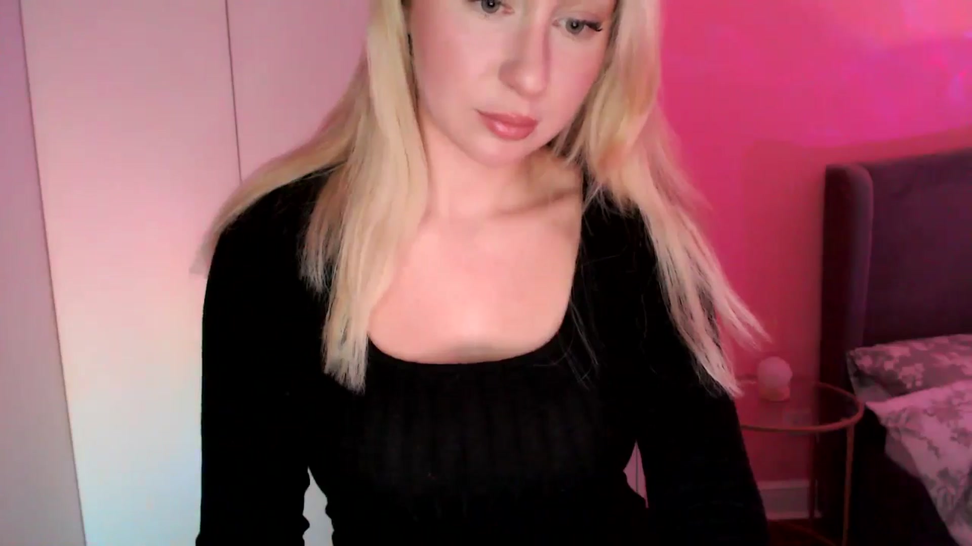 PetiteAvax video thumbnail