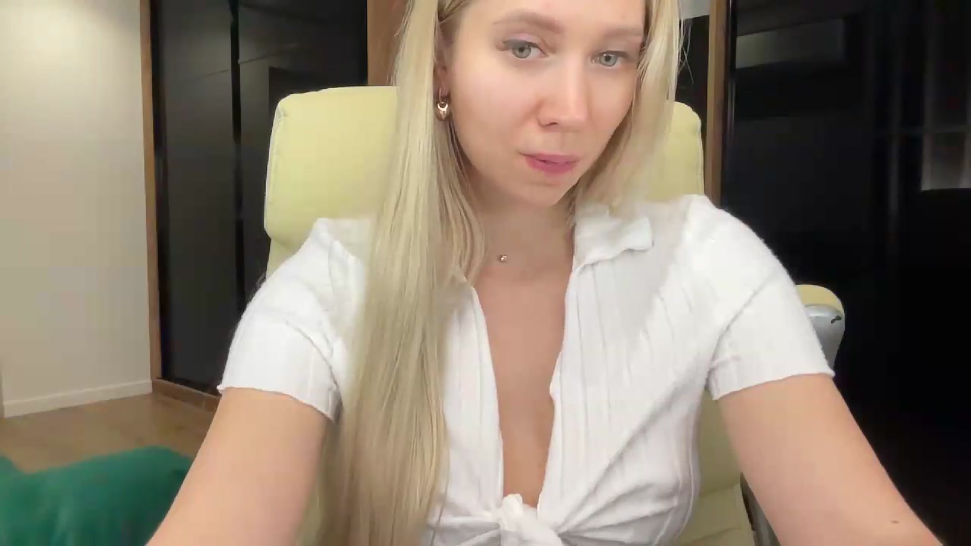 Miss_Sylvia video thumbnail