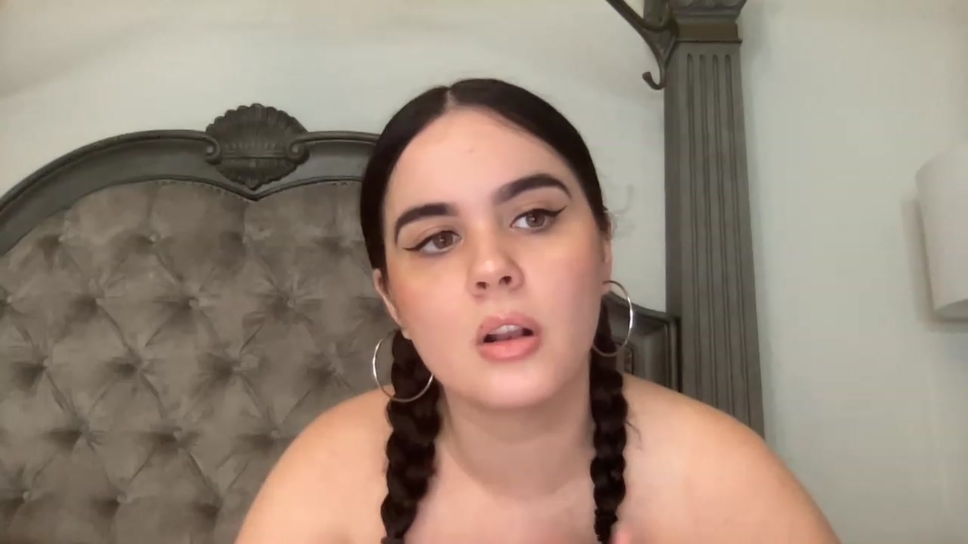 Giaislovely video thumbnail
