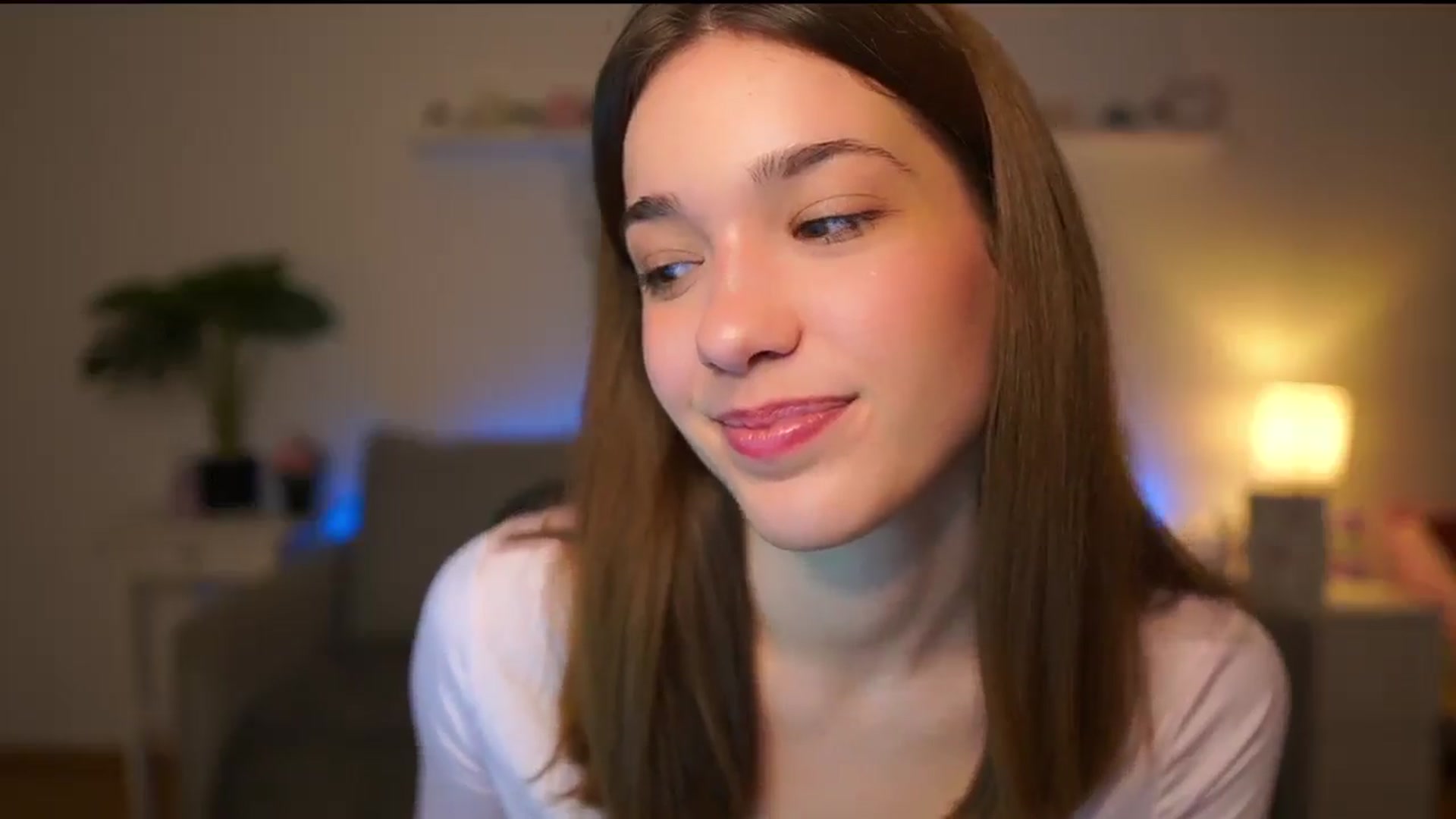 Kissiecat video thumbnail