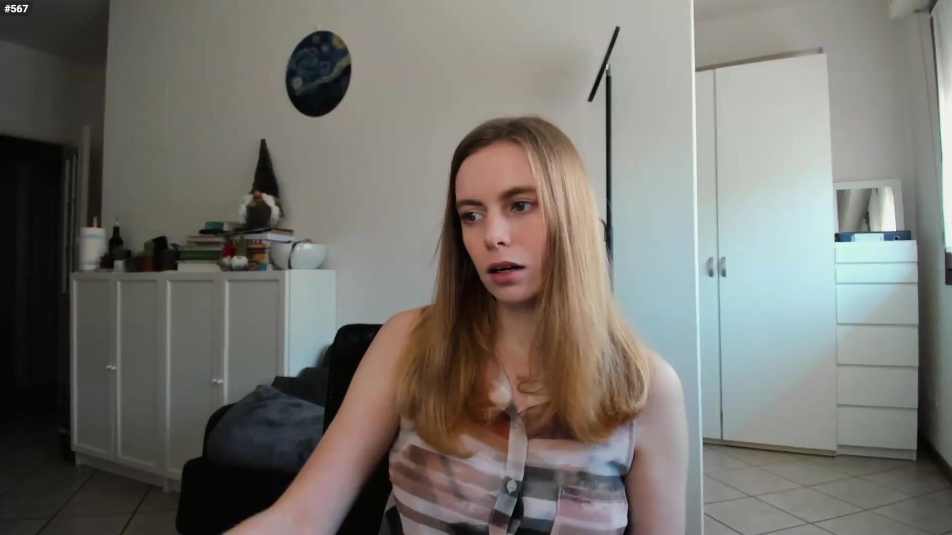 Personage video thumbnail