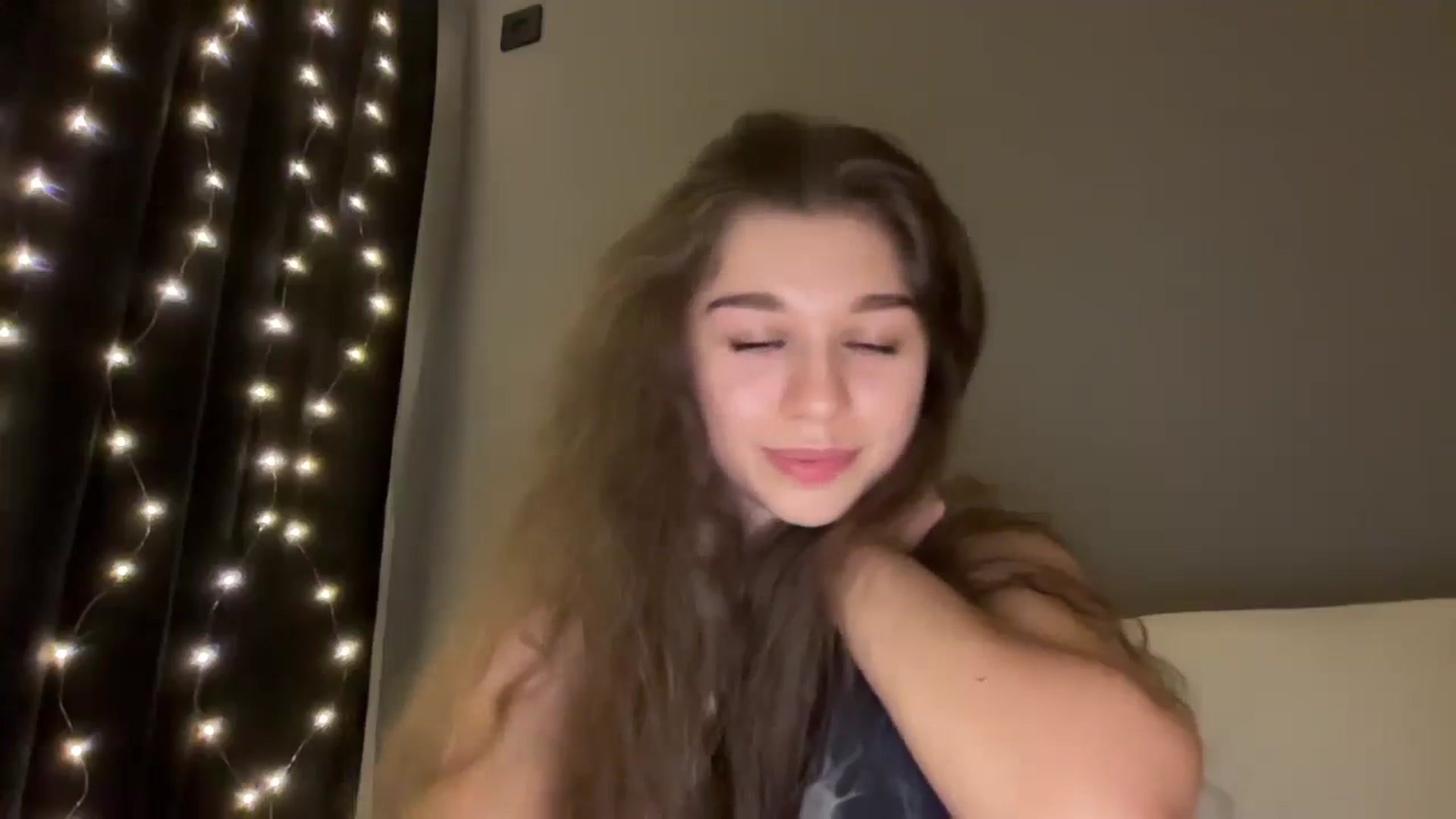JewelReigns video thumbnail