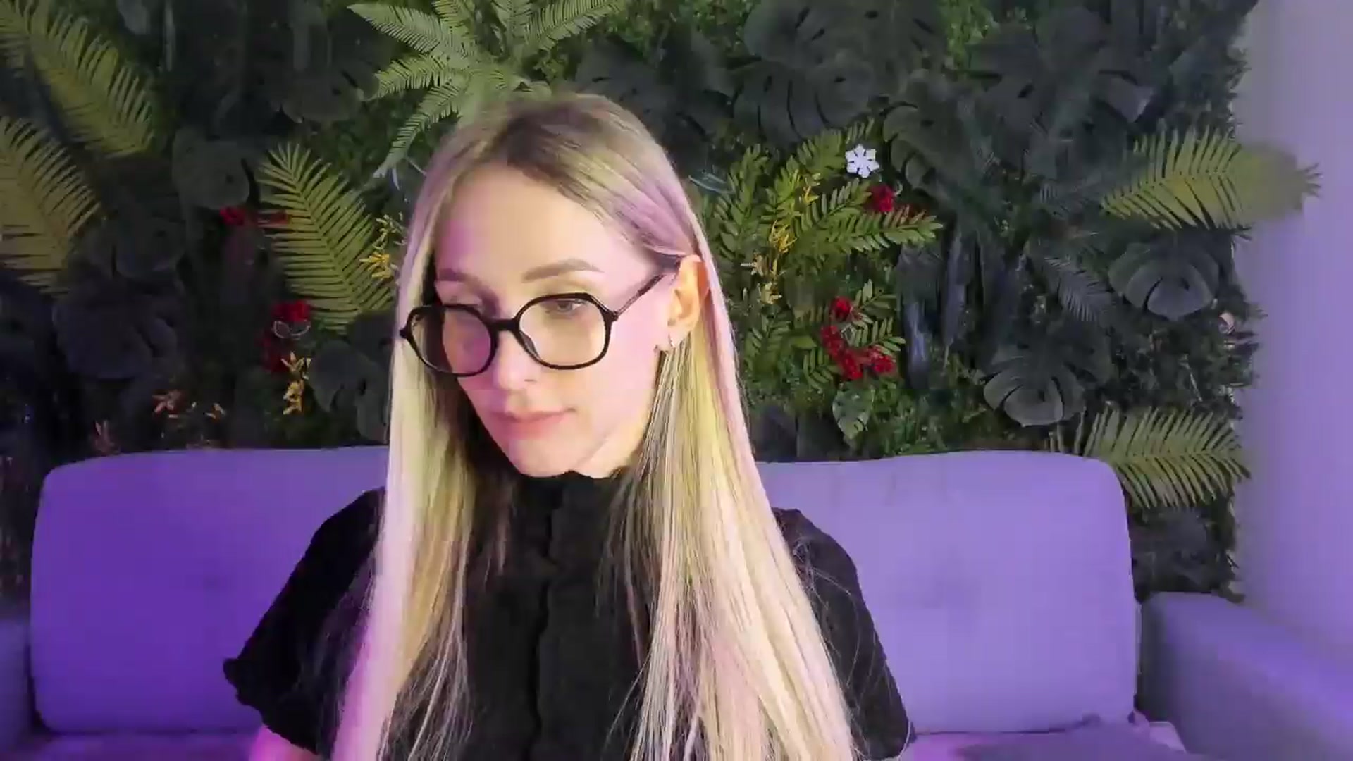 Horny_Blond video thumbnail