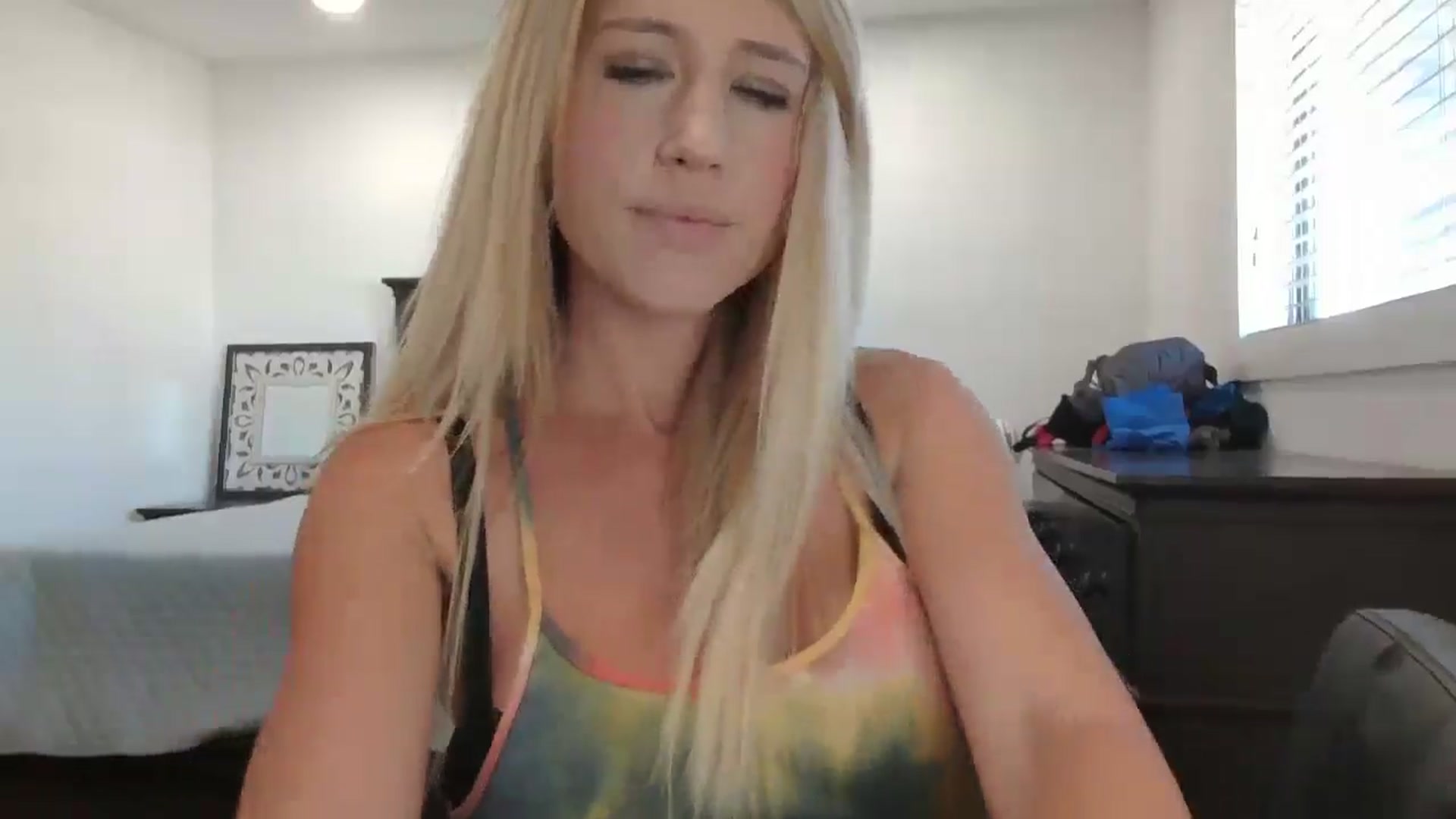 blond_milf video thumbnail