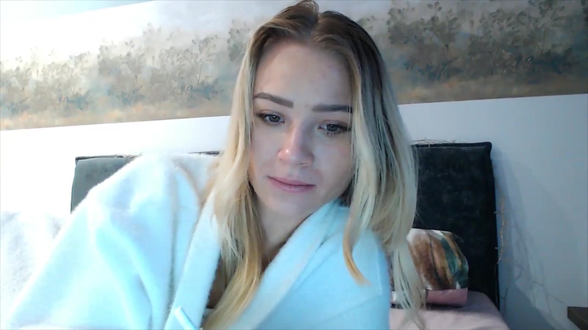 fiancee video thumbnail