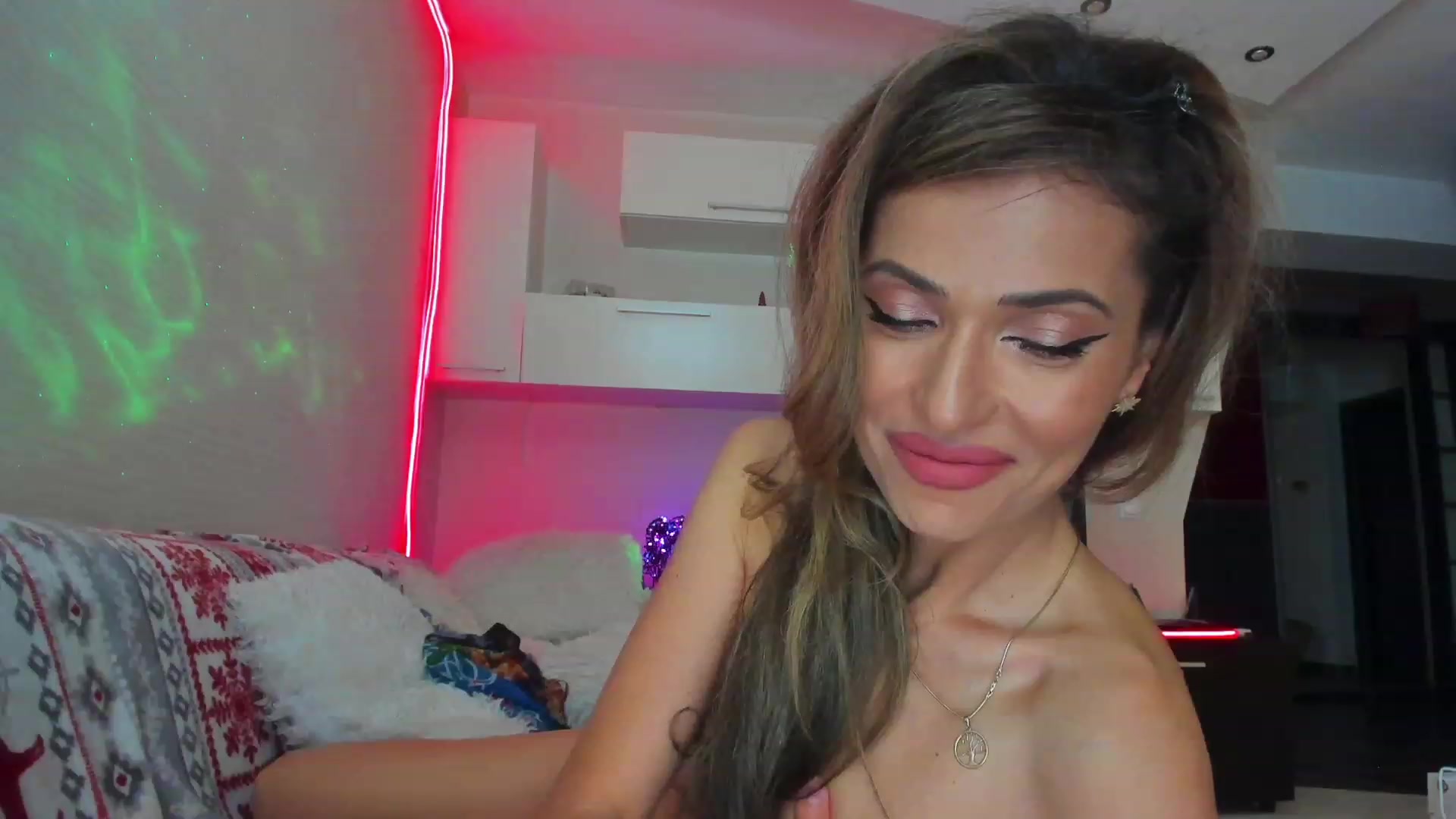SmileyTinaa video thumbnail
