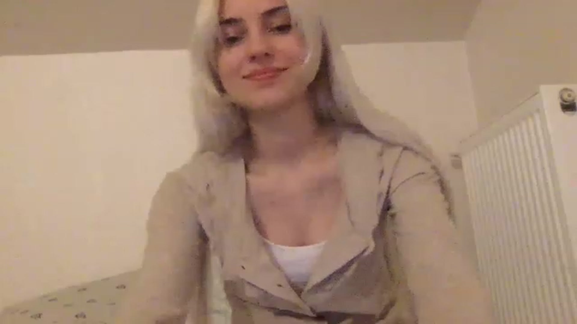 LLuckyGirl video thumbnail