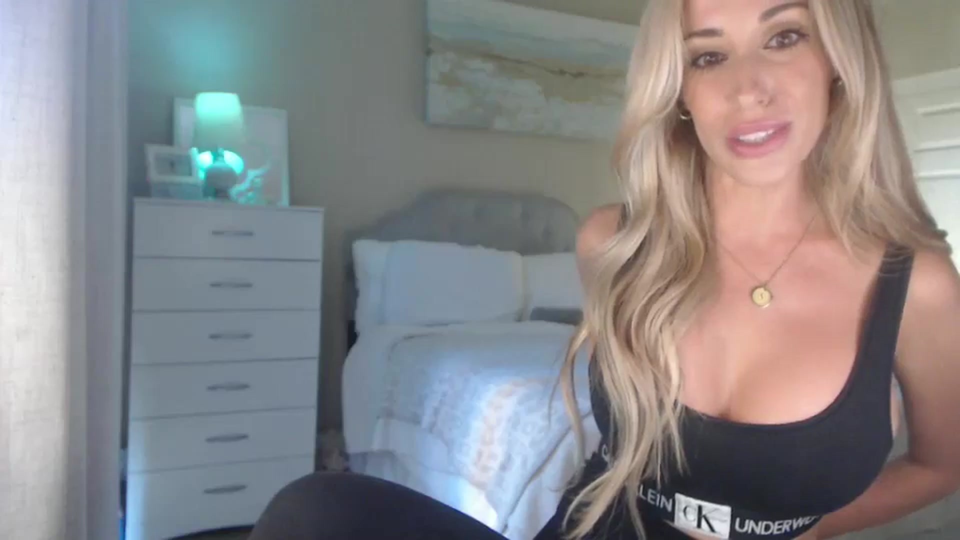 Queen_bambii video thumbnail