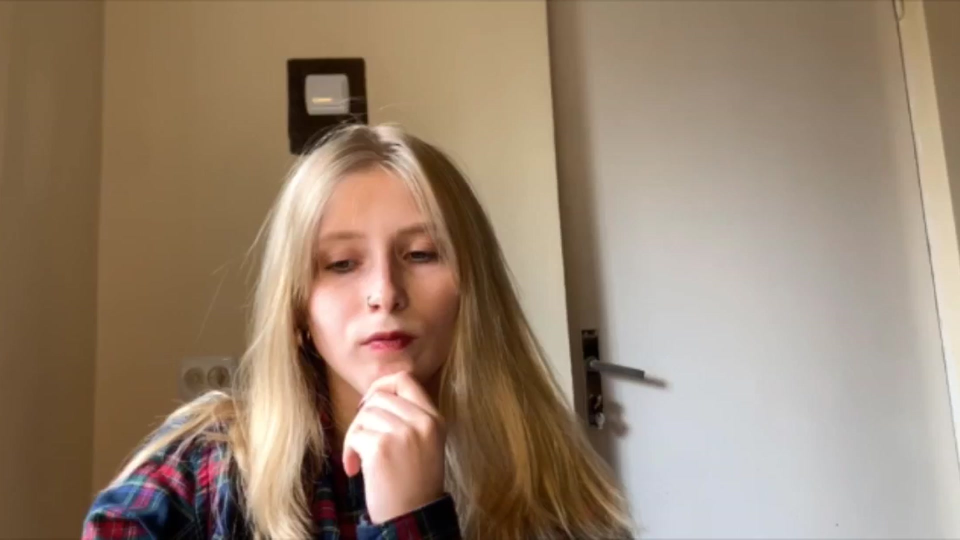 EvaMrrr video thumbnail