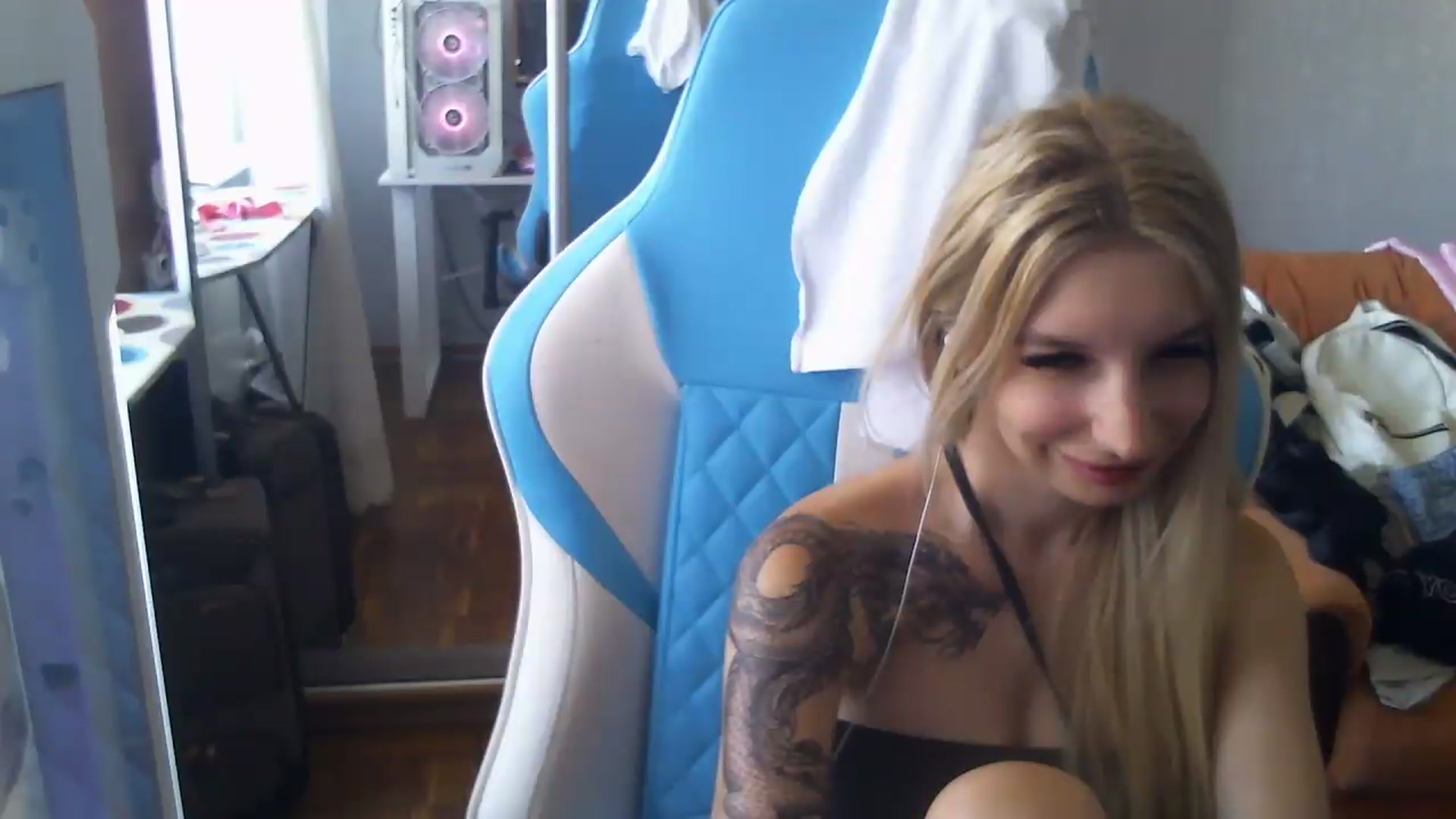 AnnaBllake video thumbnail