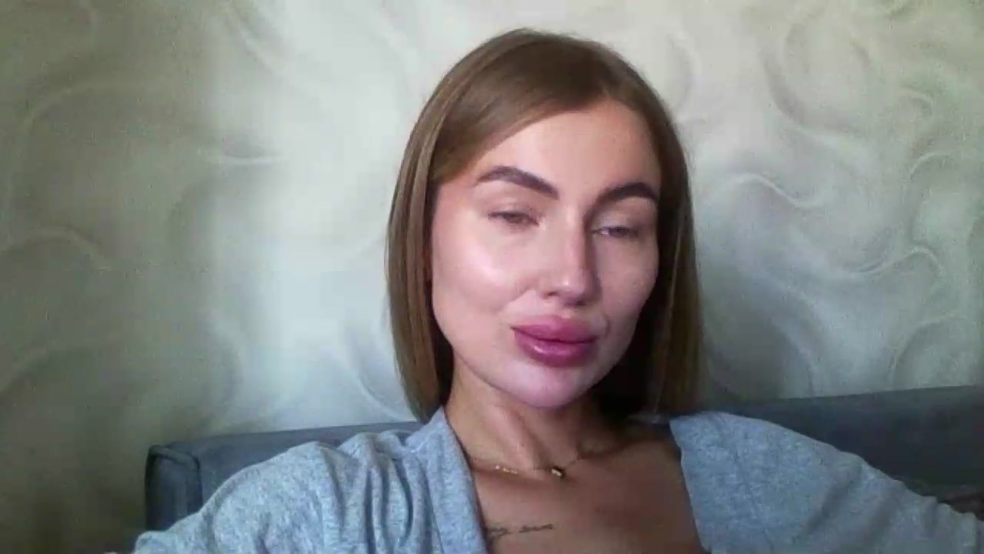 SofiaSimons video thumbnail