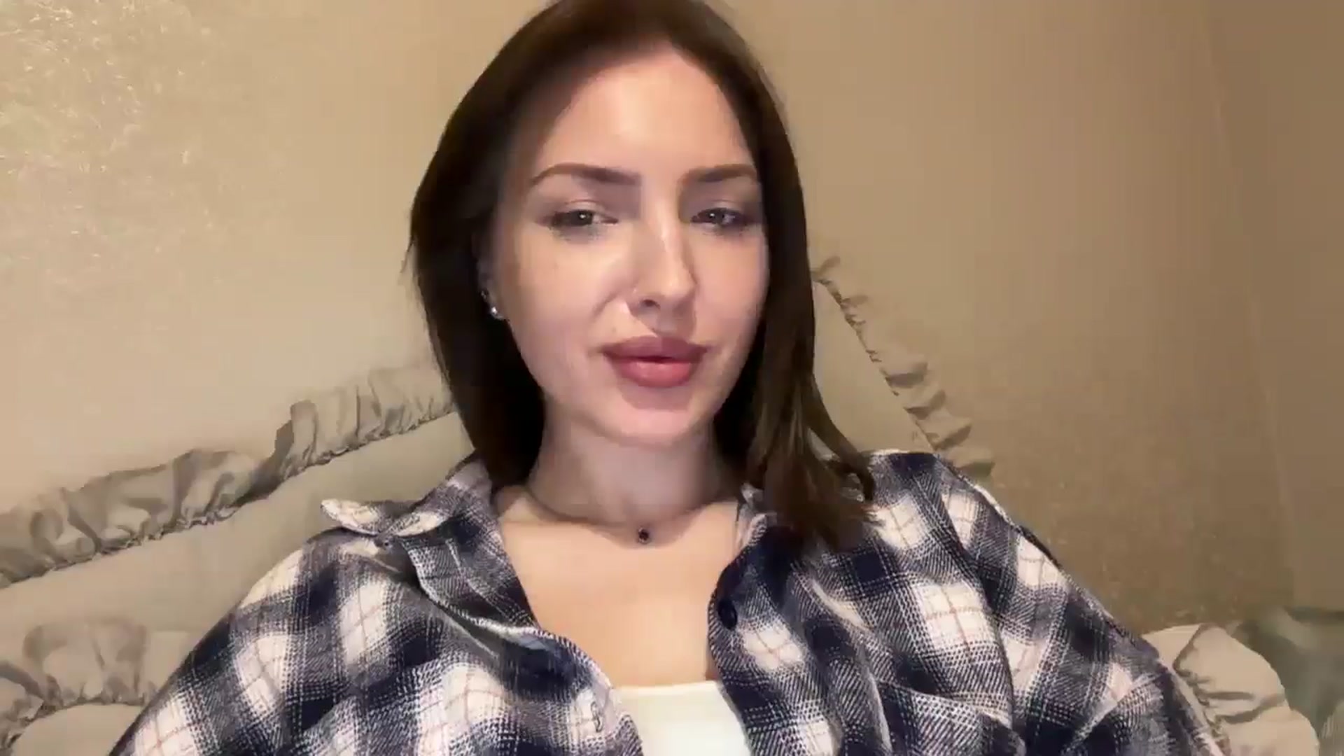 Di_Pearl video thumbnail