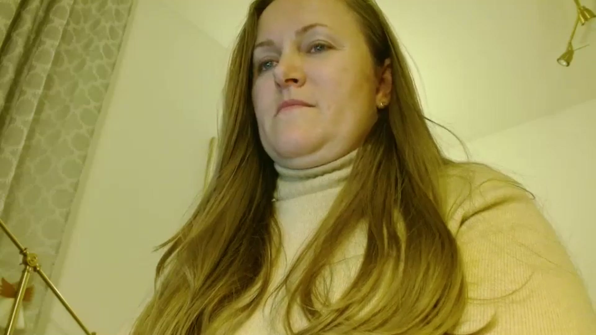JustLily video thumbnail