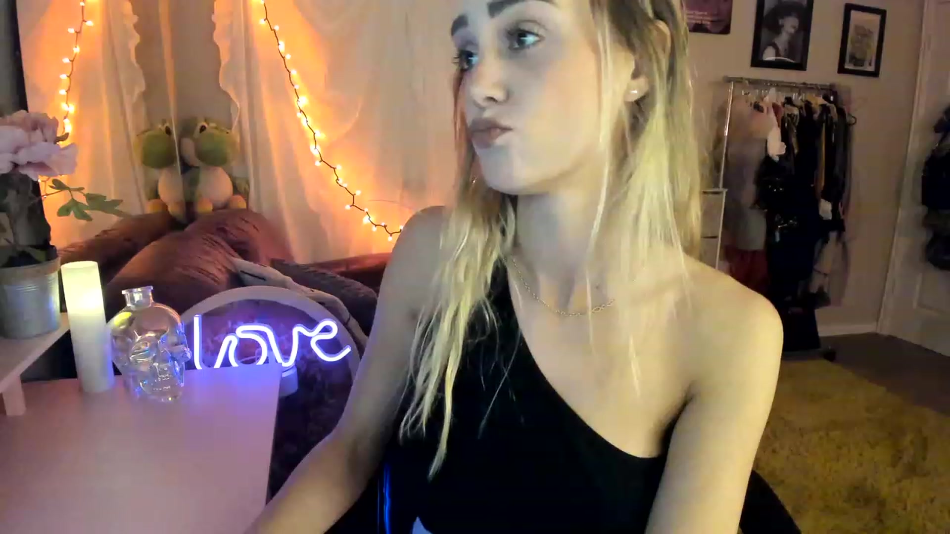 AudryLikes video thumbnail