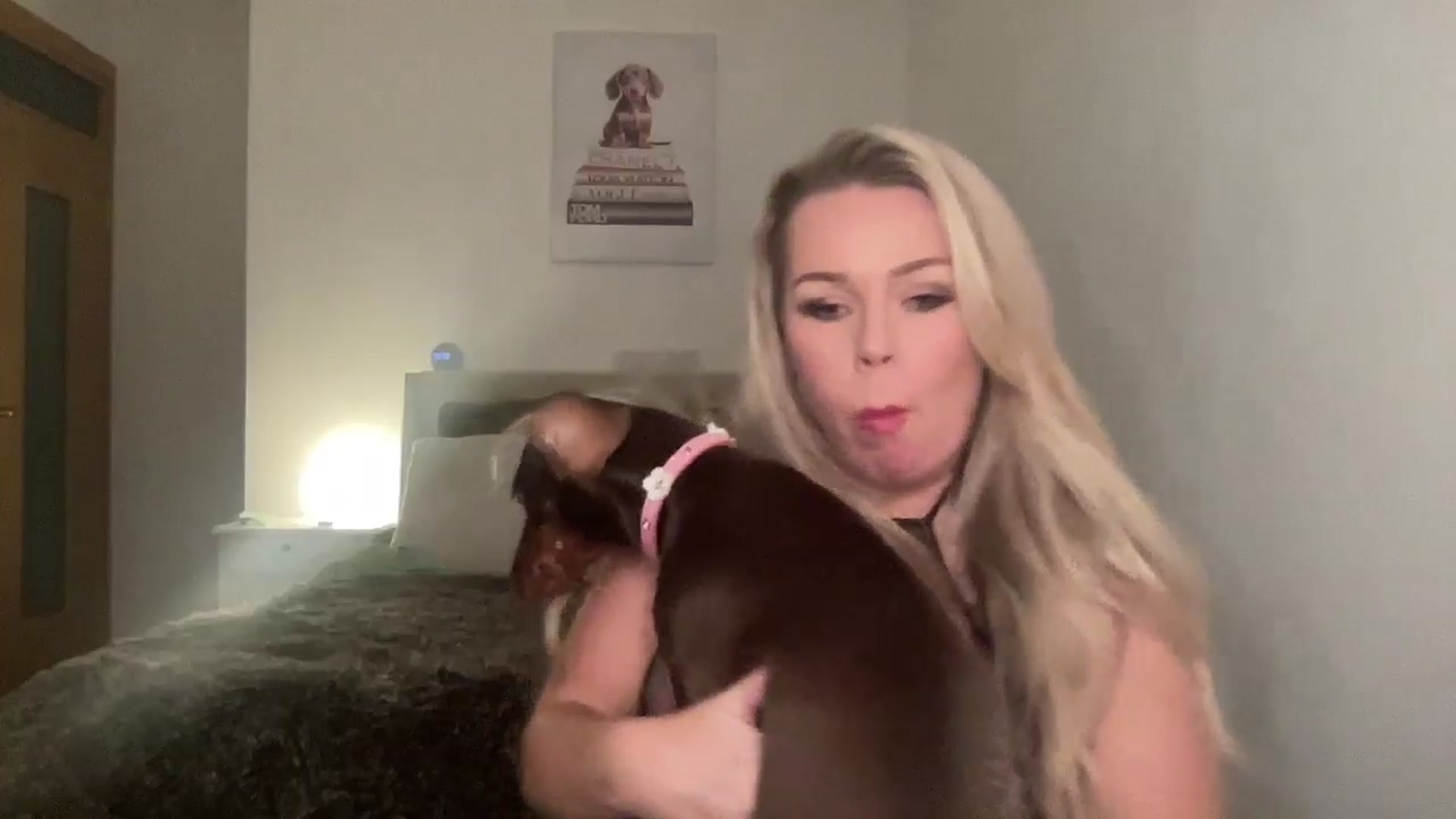 Little_L video thumbnail