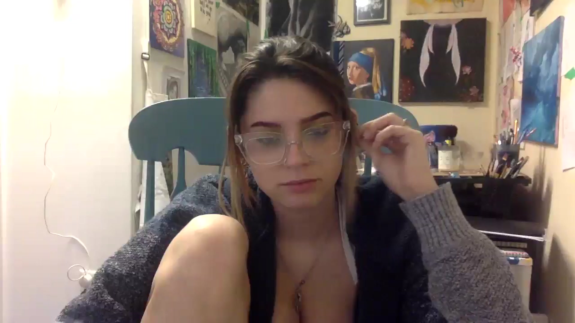 HunniBee video thumbnail