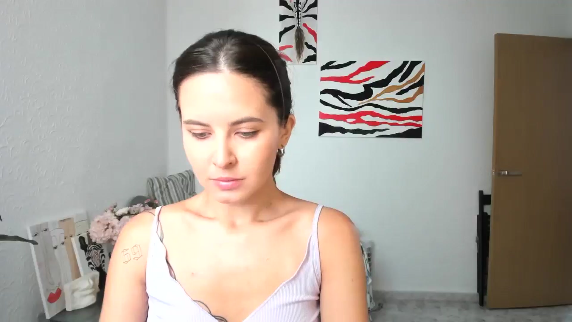 AhahaGirl video thumbnail