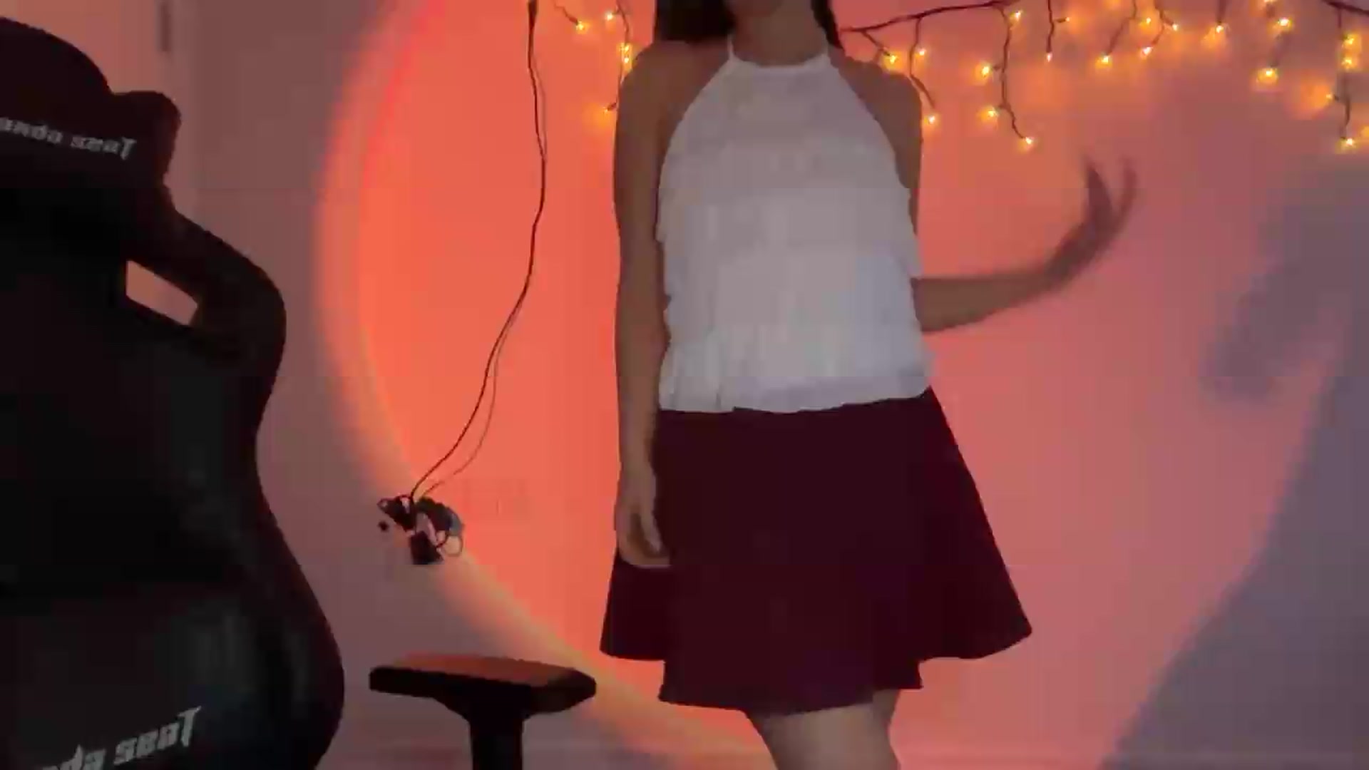 Annaneon video thumbnail