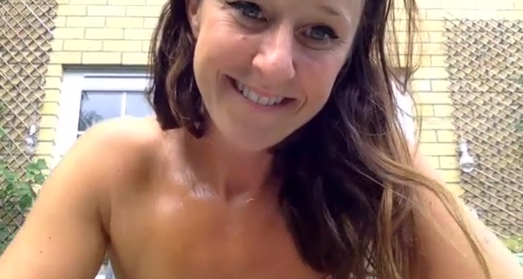 MsLaraToff video thumbnail