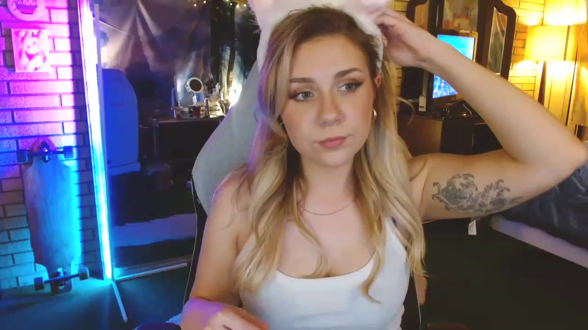 Sweetestlilly video thumbnail