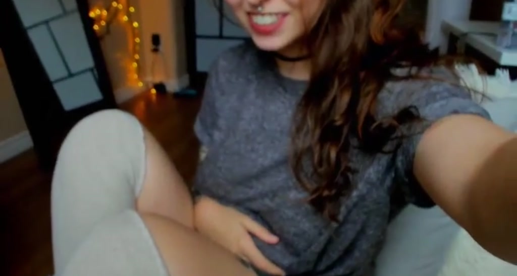 N0valy video thumbnail