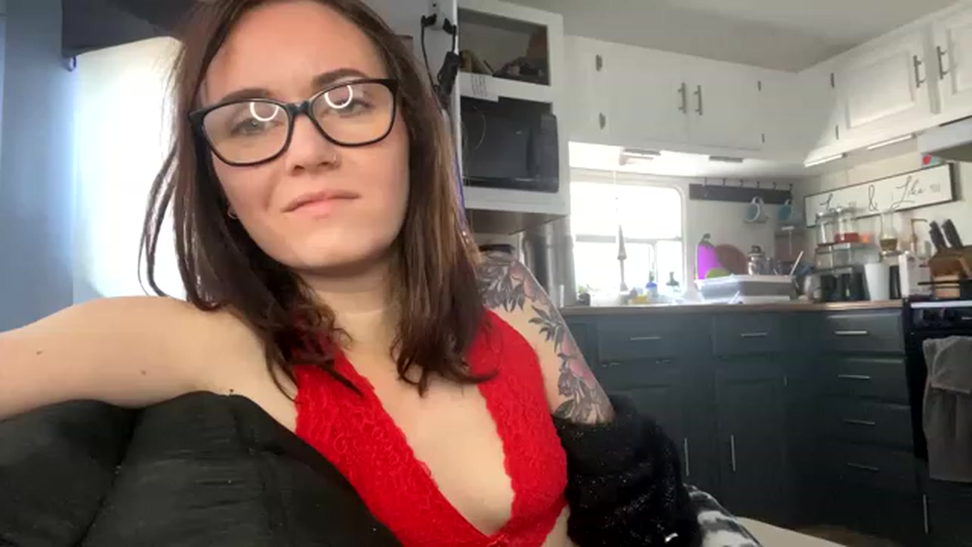 byarialove video thumbnail