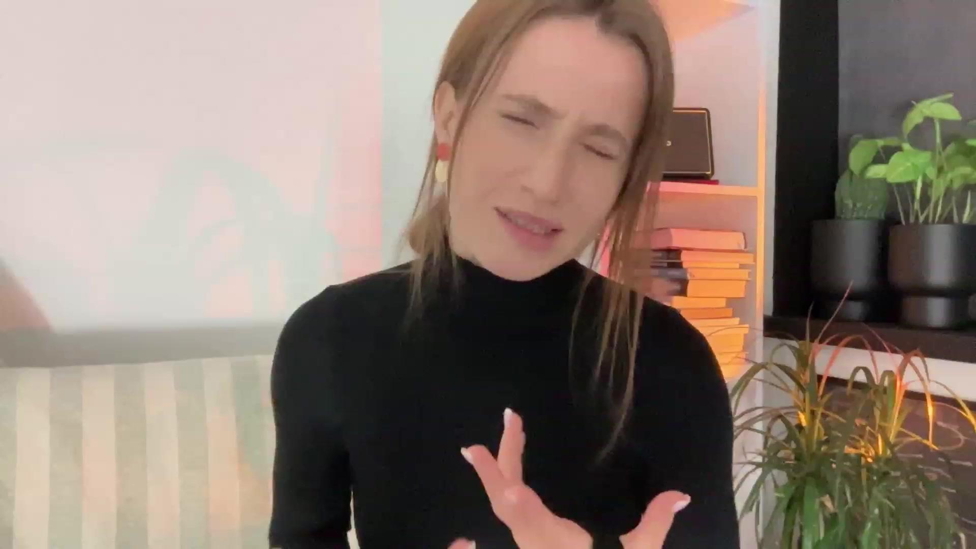 LovelyBvnny video thumbnail