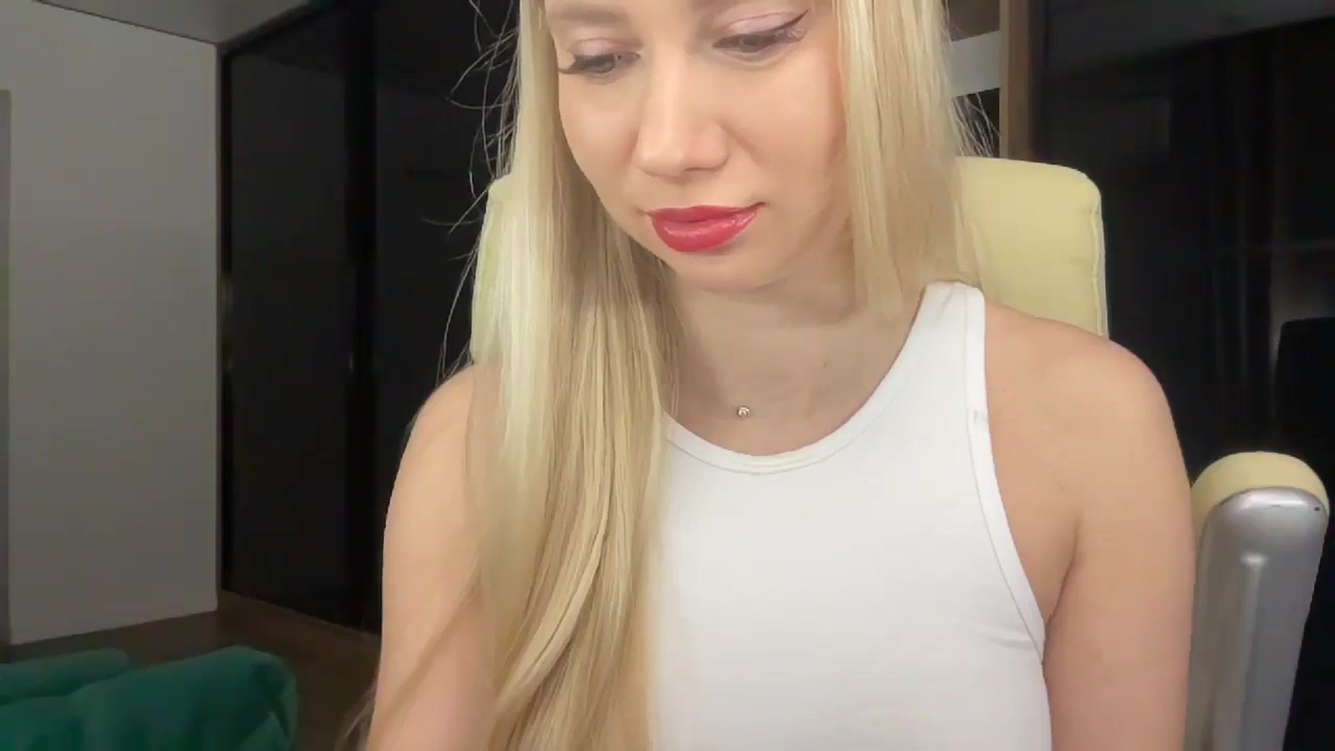 Miss_Sylvia video thumbnail