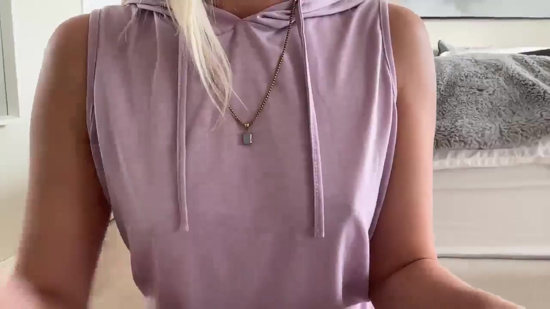 DailyTease video thumbnail