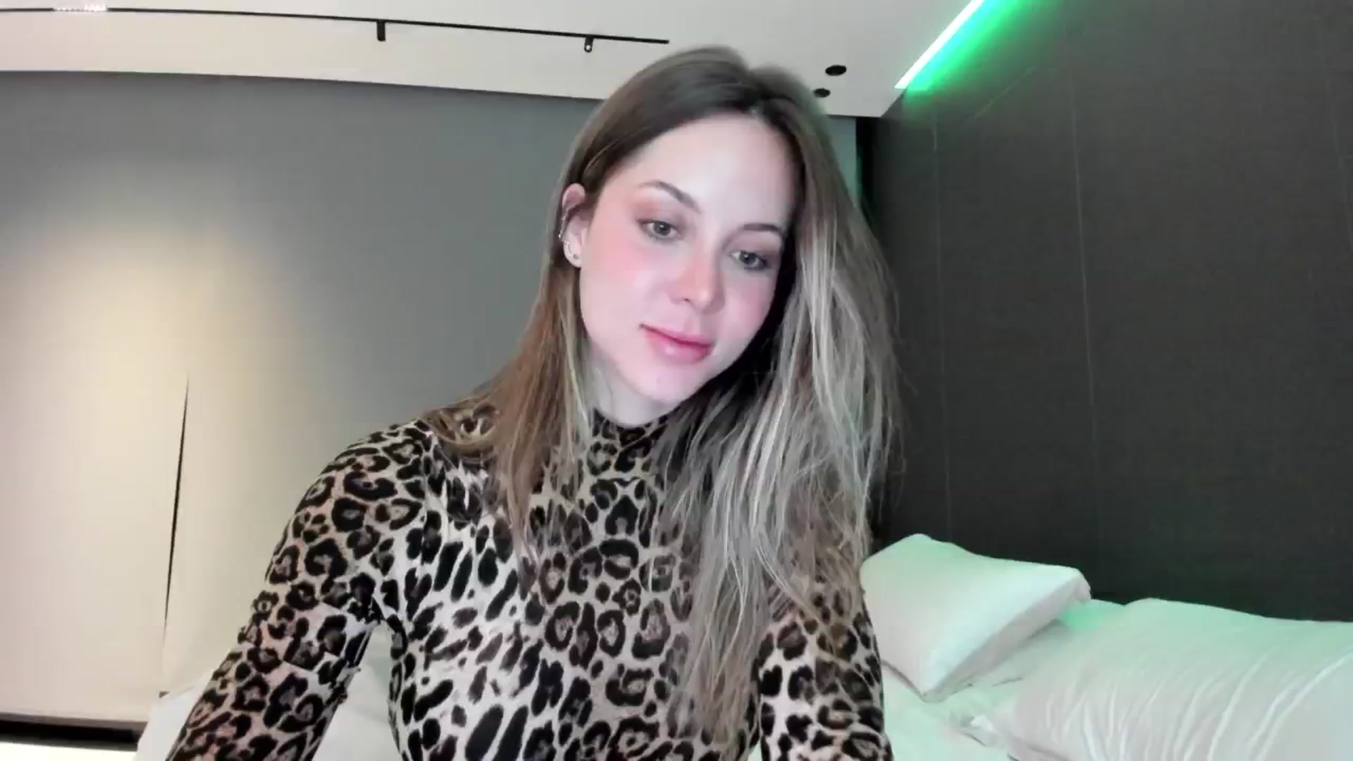 Kimtylor_ video thumbnail