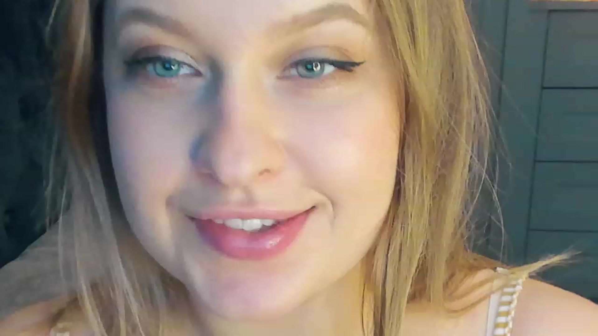 SensualAdict video thumbnail