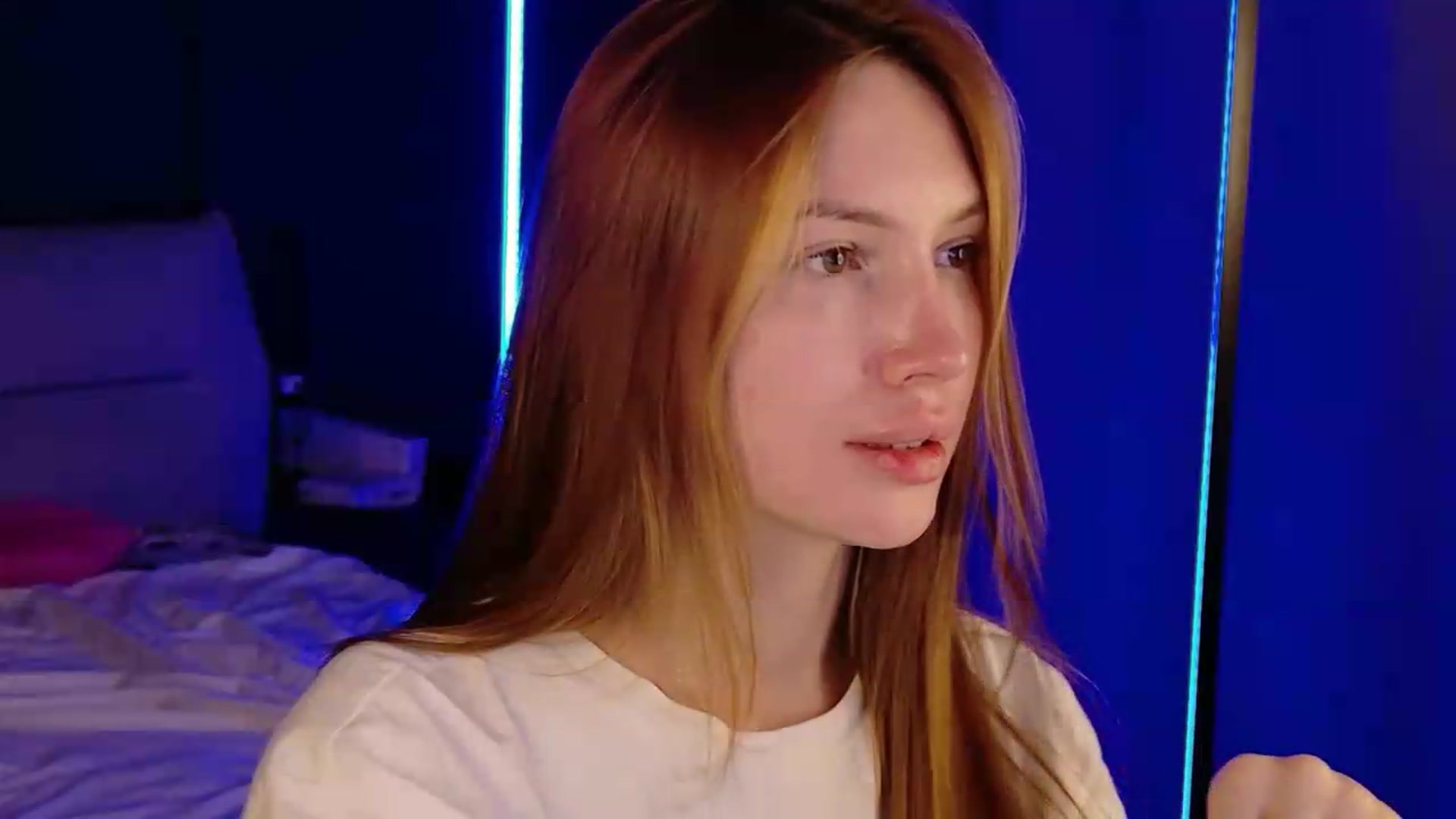LovelyGin video thumbnail
