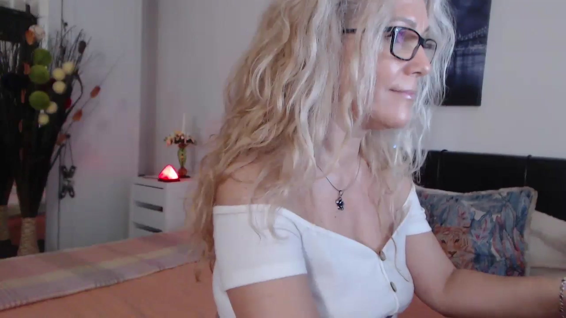 Reeya71 video thumbnail