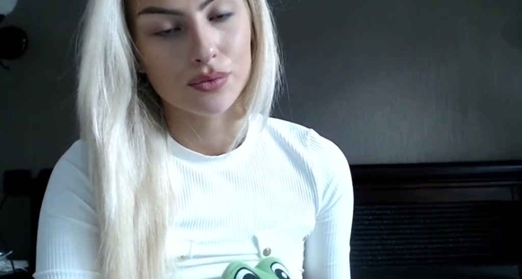 Kissofacobra video thumbnail