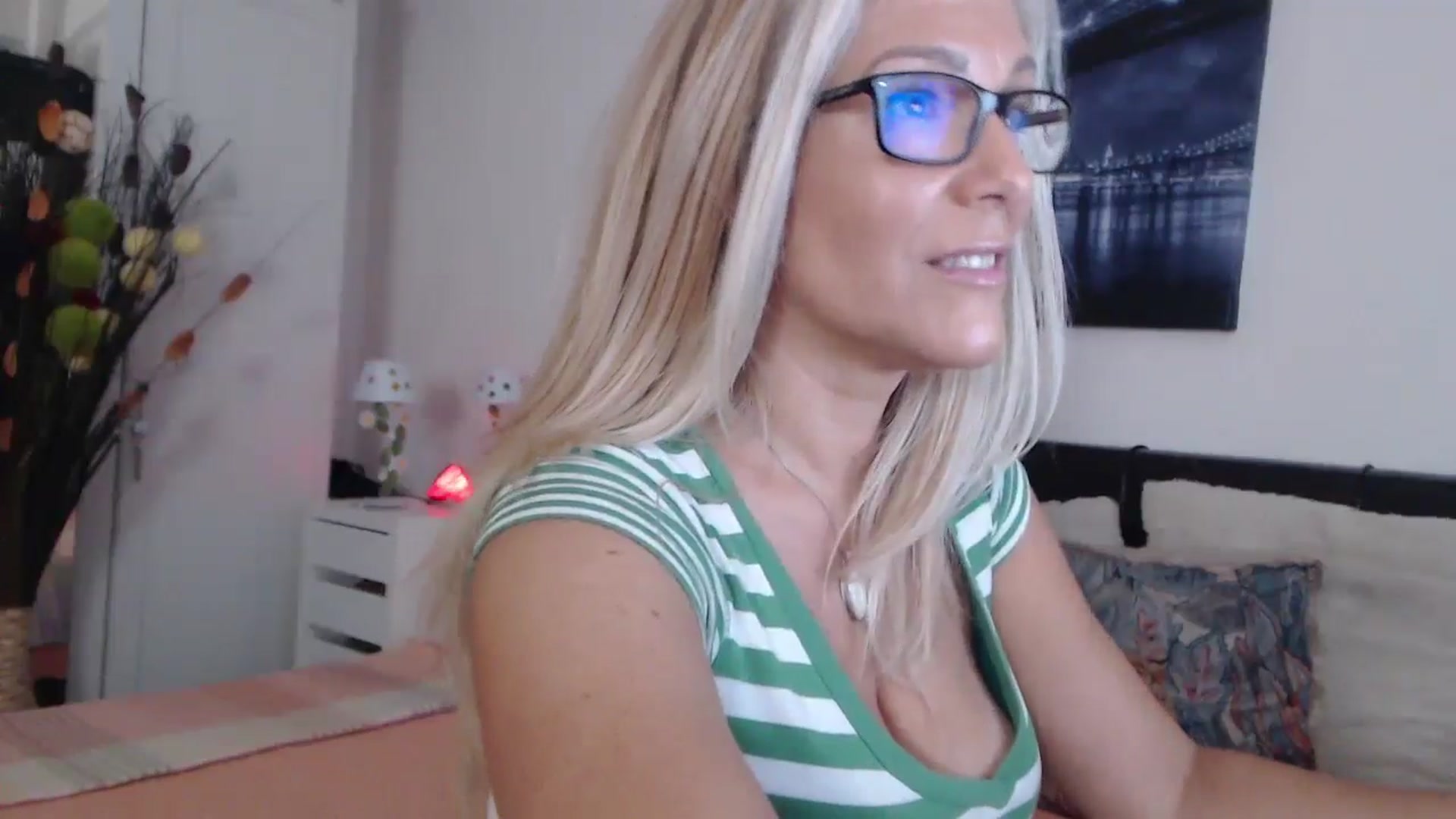 Reeya71 video thumbnail