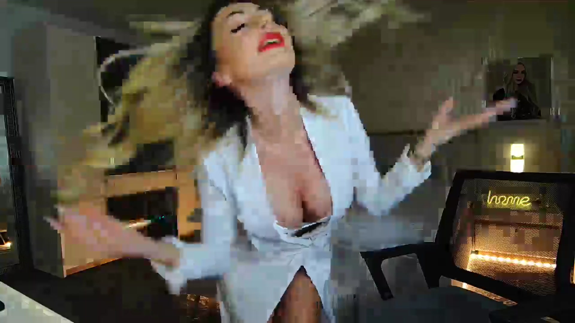 BlondeIsBack video thumbnail