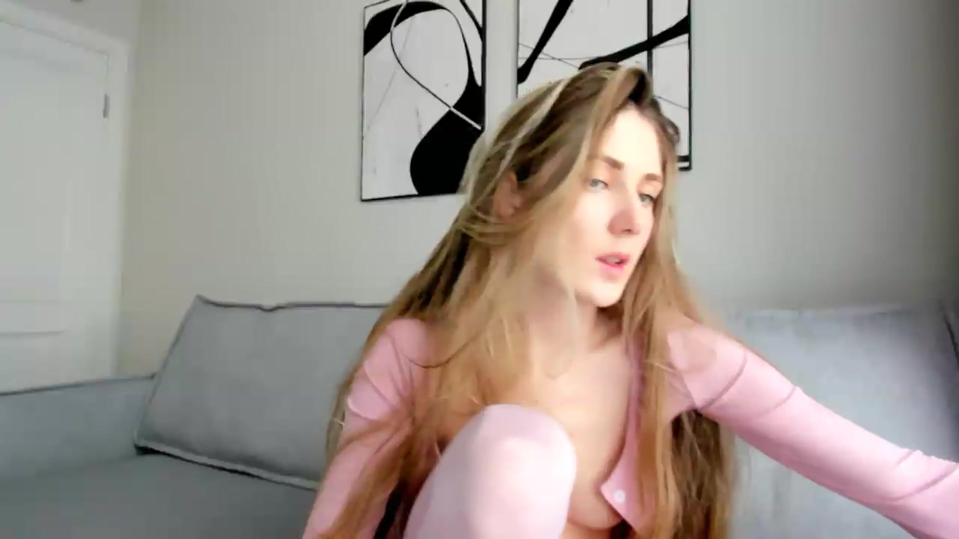 Pixelss video thumbnail